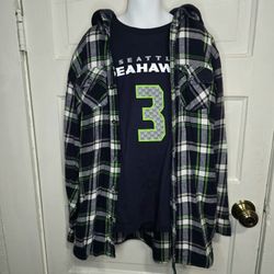  Seattle Seahawks #3 Wilson Youth T-Shirt (M) + Plaid Flannel Jacket (L)