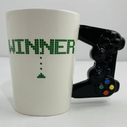 Dave and Buster's “Winner” Ceramic Video Game Controller COFFEE MUG Cup!
