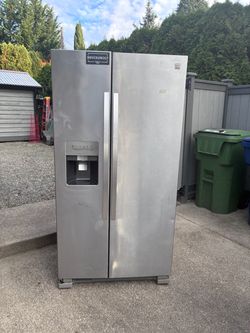 Kenmore Side-by-Side Stainless Steel Refrigerator