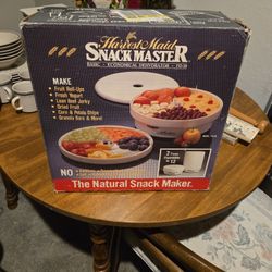 Harvest Maid Snack Master Food Dehydrator