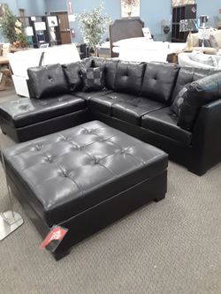 STATIONARY SECTIONAL SOFA WITH OUT OTTOMAN--BLACK LEATHERETTE