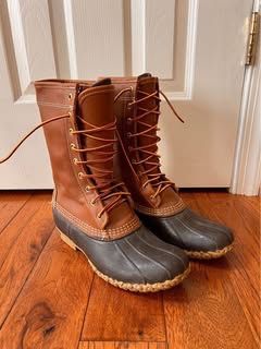 Women’s LL Bean tall Duck Boots - size 8