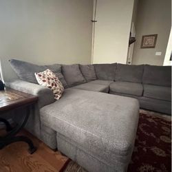 BEAUTIFUL L SHAPED SECTIONAL SOFA