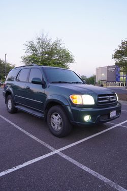 🚙 $4,900 – 2002 Toyota Sequoia Limited 4WD