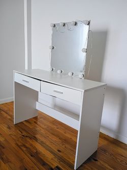 Vanity Set with 10 LED light bulbs , with 2 drawers