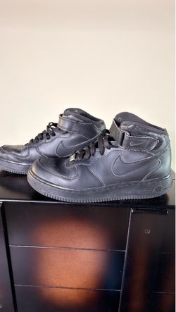 Nike Air Force 1 Mid Triple Black – Size 6.5 – All Black
