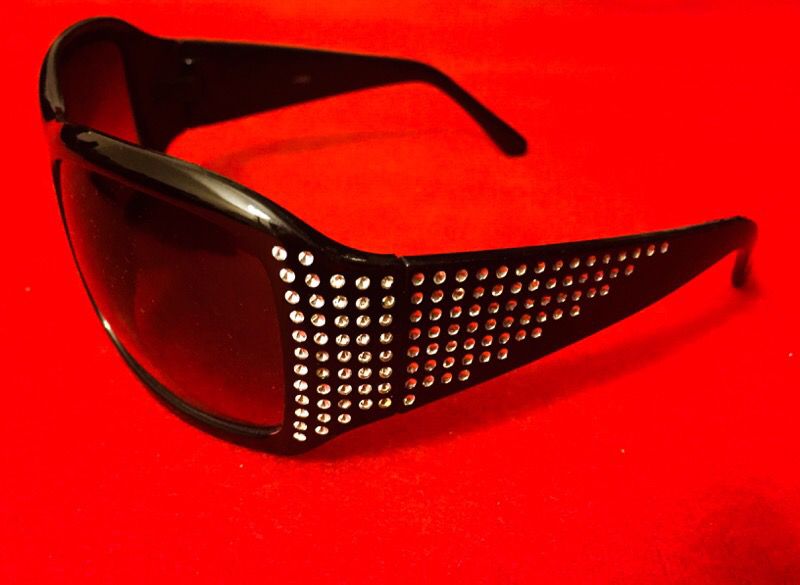 Brand new! Shiny Rhinestone Sunglasses