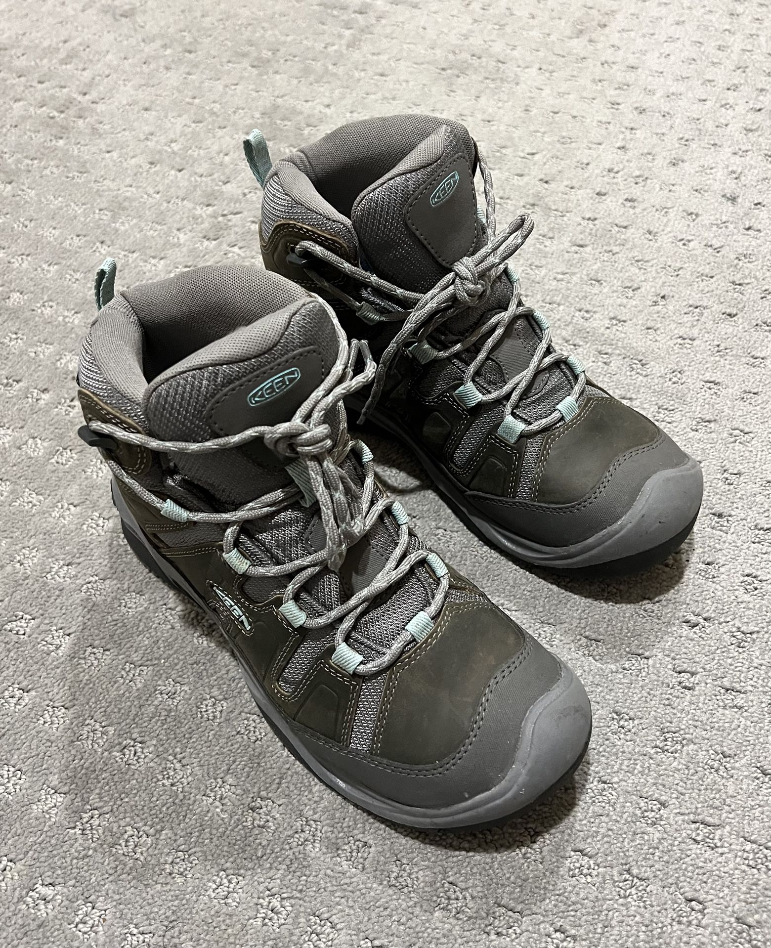 Keen Circadia Mid WP Women's Size 8 Shoes Boots Steel Grey/Cloud Blue 1026763