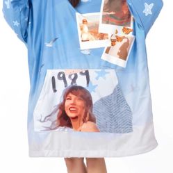 1989 Hoodie Blanket, Taylor Swift music Hoodie Blanket Swift music