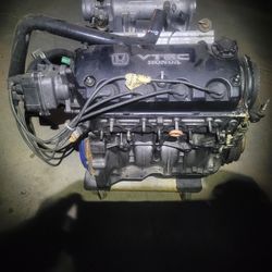 Honda Civic Engine
