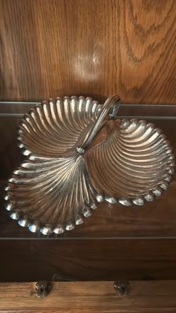 Silver leaf serving tray with three slots