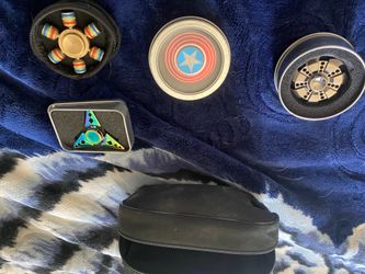 fidget spinners