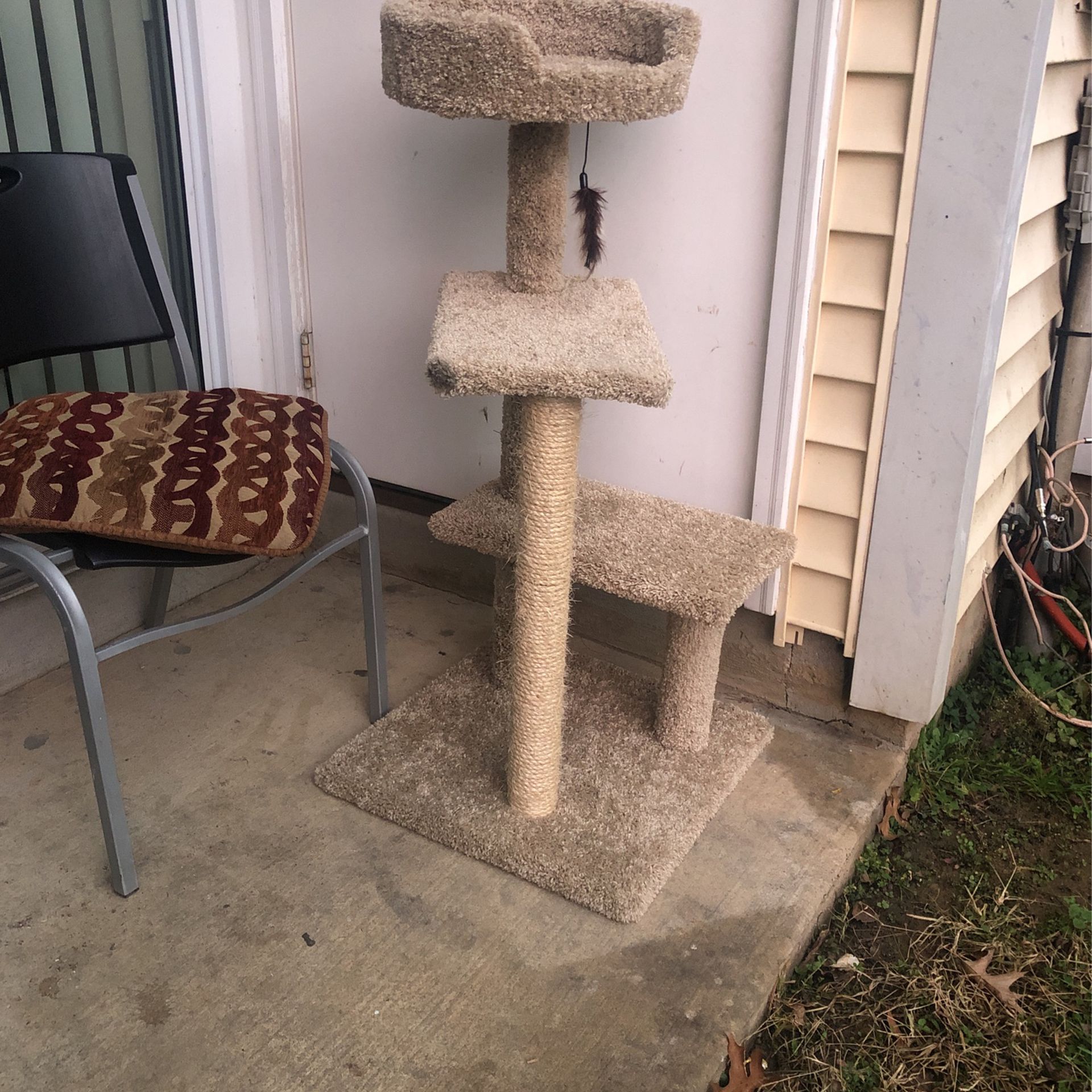 Cat Tower With Sleeping Place And Scratching Post