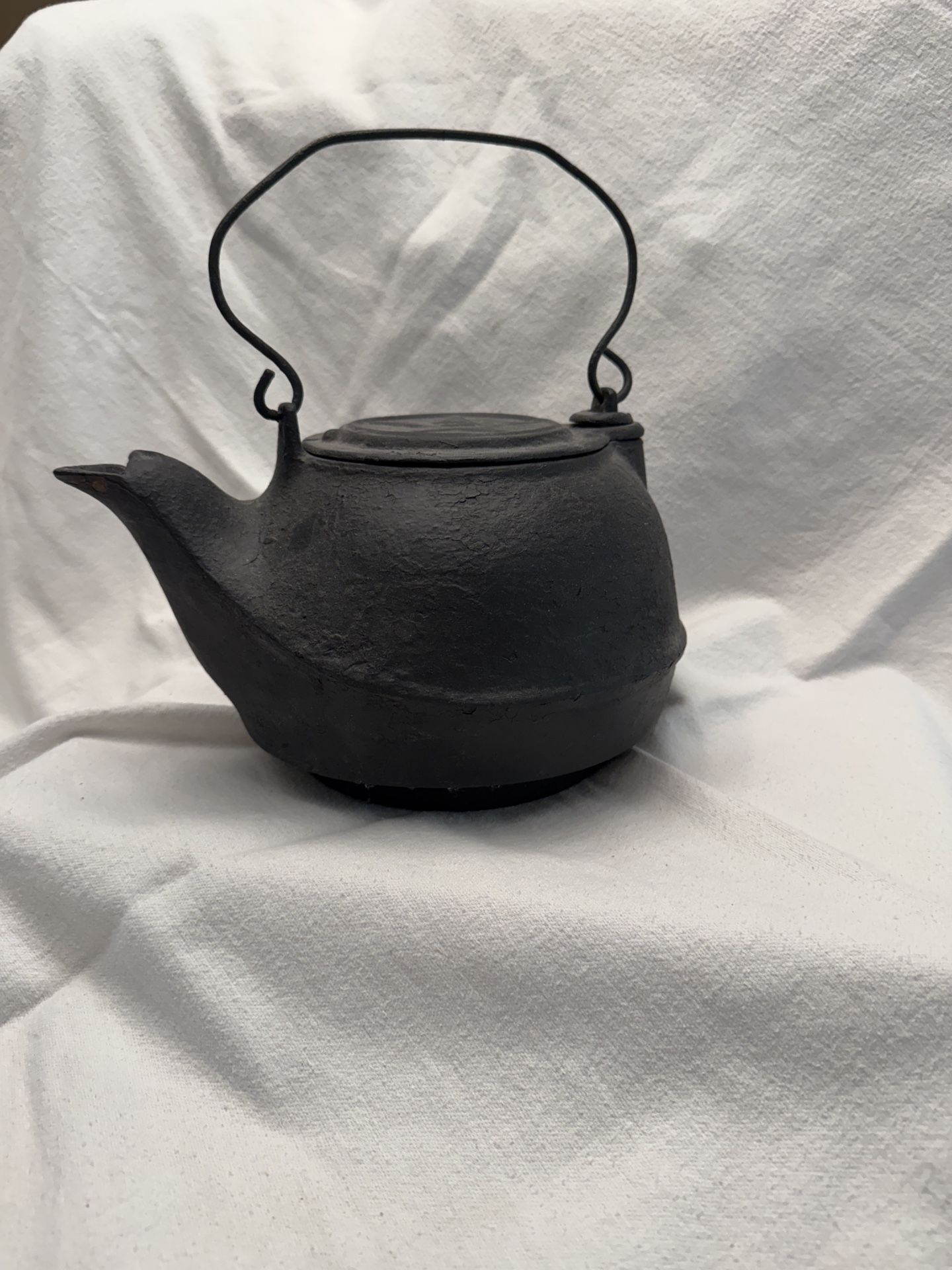 Iron kettle