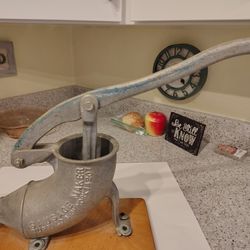 Vintage Kutas No.8 Sausage Maker New York, U.S.A.