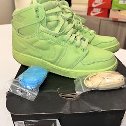 Billie Ellish Jordan 1s