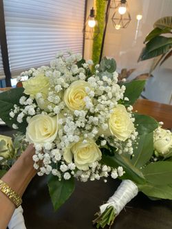 Bouquets 💐 Weddings,  Graduation corsage, and special occasions  bouquets 💐