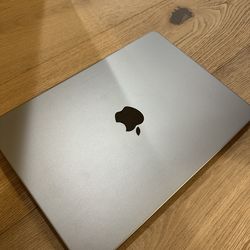 14” MacBook Pro