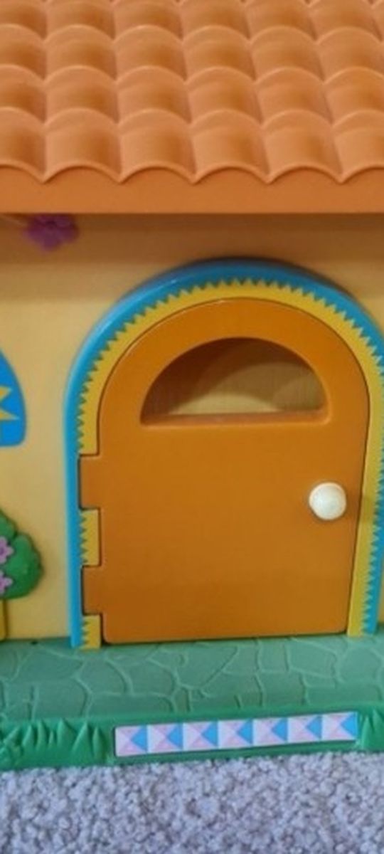 Dora The Explorer House