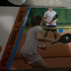 new - pickle ball set