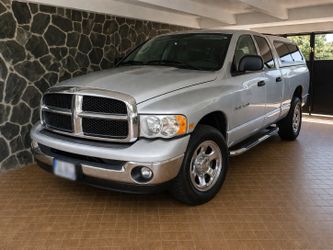 Dodge Ram 1(contact info removed) V8 4.7L – SOLO 49,000 Millas Originales – Excelente Estado