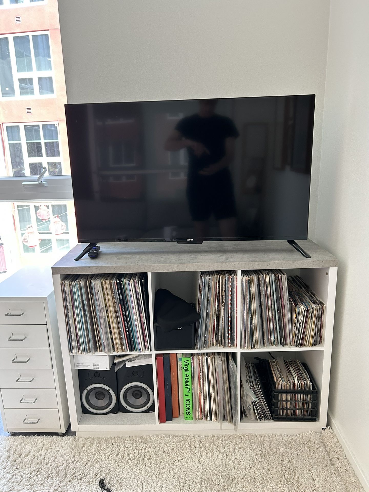 43" Roku TV (obo)