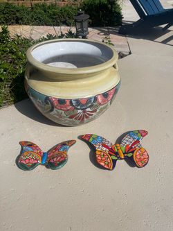 Talavera Ceramic Planter with Two Butterfly Wall Decor
