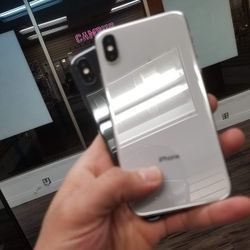 iphone XS Max Unlocked/PLUS free warranty