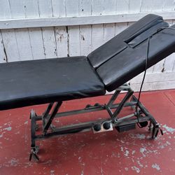 Free Old School Motorized Massage Bed 