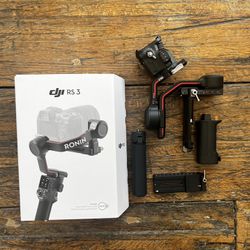 DJI RS 3, 3-Axis Gimbal for DSLR and Mirrorless Camera Canon/Sony/Panasonic/Nikon/Fujifilm