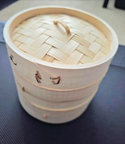Bamboo small steamer. New