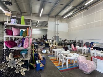 Lots of kids stuff for sale