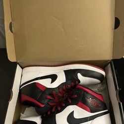Jorden 1 Red/white Black Gym Size 14