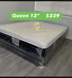 NEW Mattress Queen Size Plush Pillowtop With Box Spring // Offer  🚚