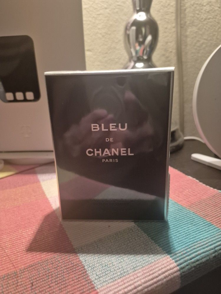 BLEU DE CHANEL PARIS