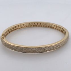 18k Yellow Gold Diamond Bangle Bracelet 6.75”