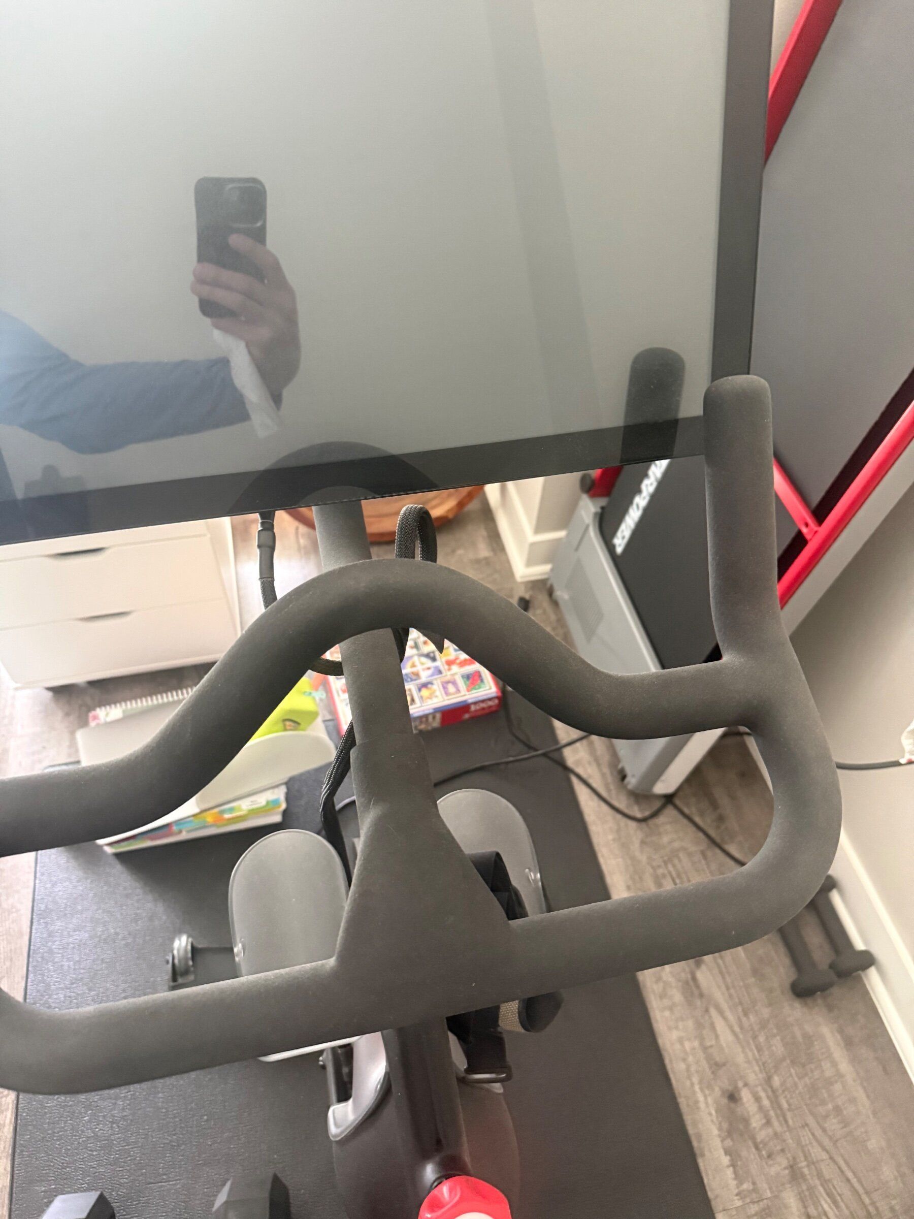 2021 Peloton Bike – Like New, Includes Mat & Size 7 Shoes – Aurora, CO