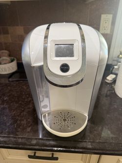 Keurig 2.0 K400 Series Coffee Maker - White/Silver (70 oz Reservoir)