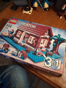Lego creator sets Log Cabin it's all there manual and the Box $10 pick up in Glendale