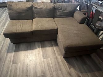 3 pieces sofa selling