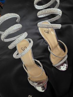Windsor Fancy Spiral Heels - size 8