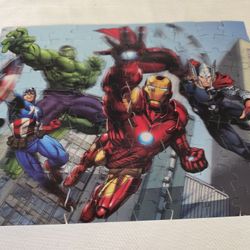 Marvel 3d Avengers Puzzle New No Box 100 Piece