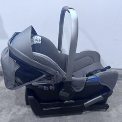 Nuna Car seat 