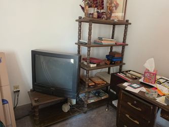 Bookshelf  (PICKUP ONLY, DM FOR ADDRESS)