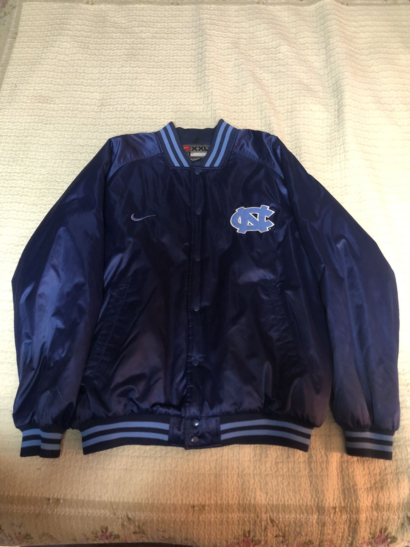 Vintage 90s Nike North Carolina UNC Tar Heels Satin Bomber Jacket Men’s Size XXL