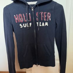 Hollister Sweater 
