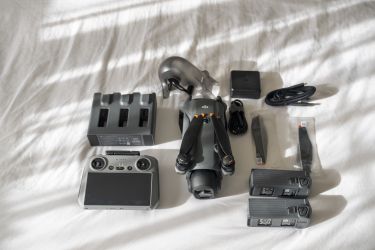 DJI Mavic 4 Pro Fly More Combo RC 2 + 2 Batteries