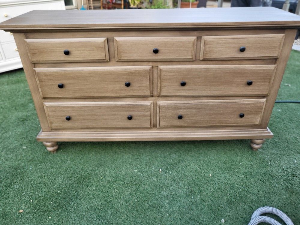 Beautiful Dresser 