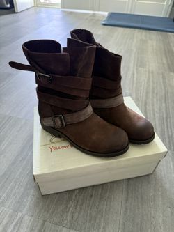 Women Brown Booties Size 36 (5.5 To 6 US) // Used // 