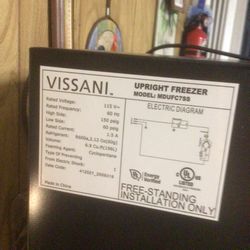 Vissani Upright Freezer 